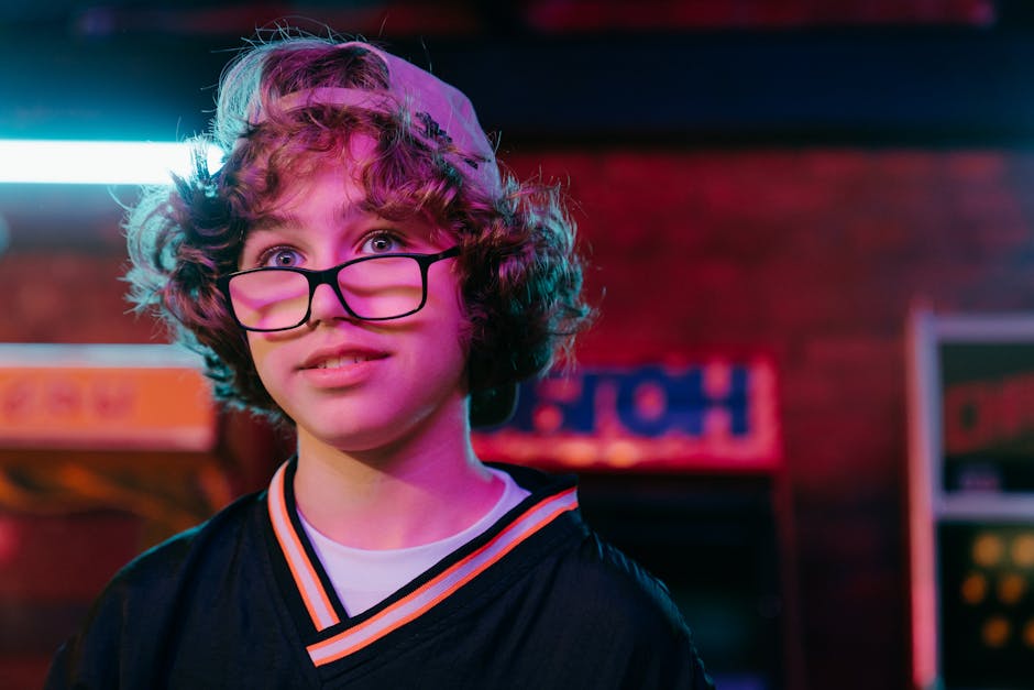 Adolescent souriant pratiquant une activité stimulant la santé mentale adolescents